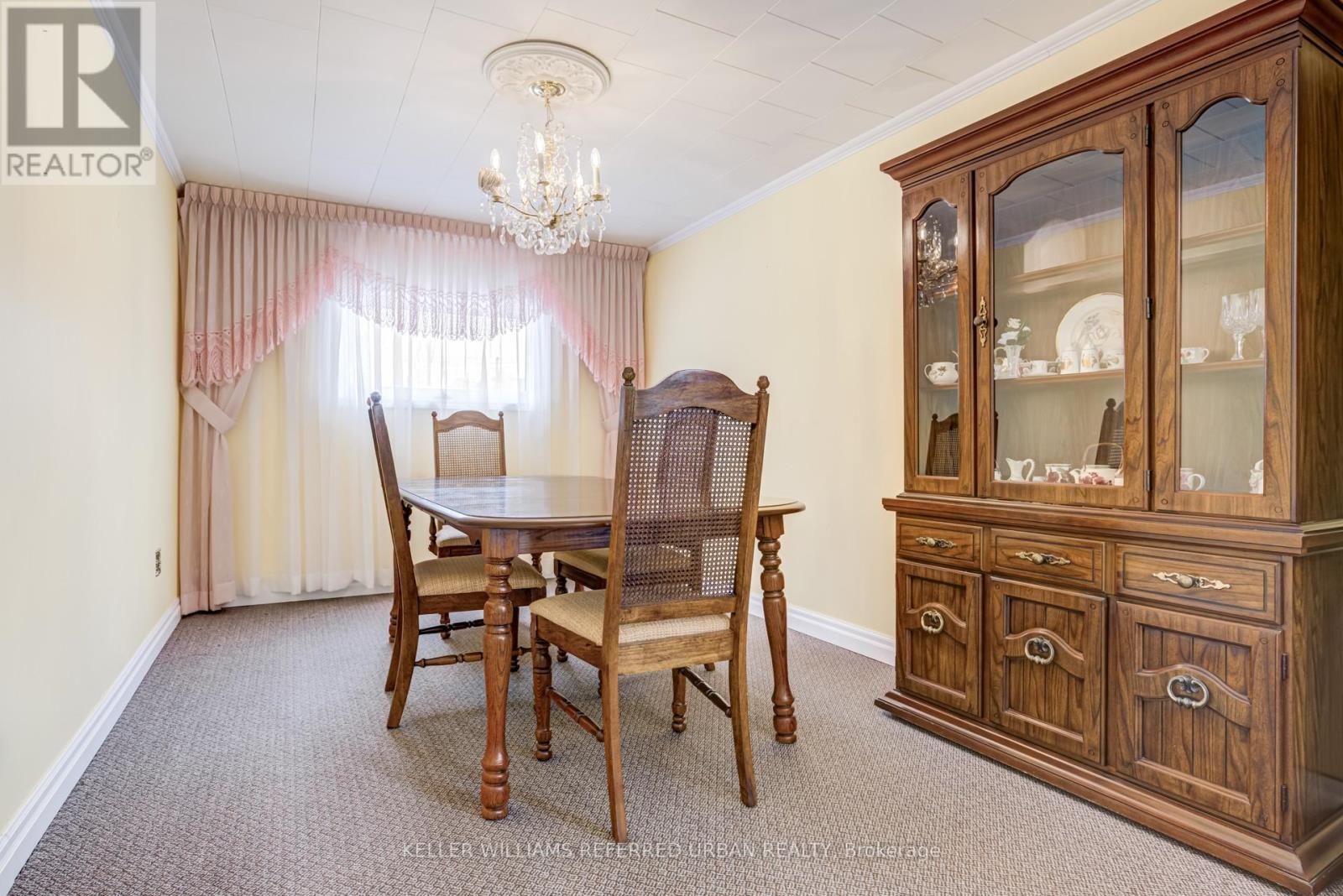 1300 Meredith Avenue, Mississauga, Ontario  L5E 2E5 - Photo 11 - W12818972