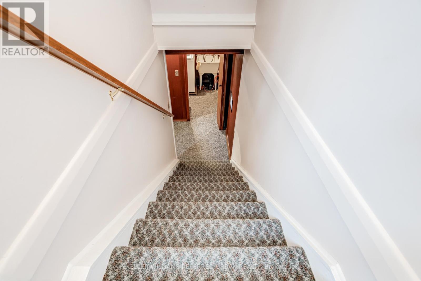 1300 Meredith Avenue, Mississauga, Ontario  L5E 2E5 - Photo 16 - W12818972