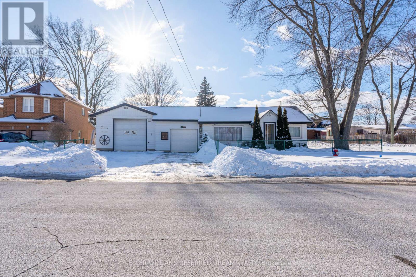 1300 Meredith Avenue, Mississauga, Ontario  L5E 2E5 - Photo 7 - W12818972