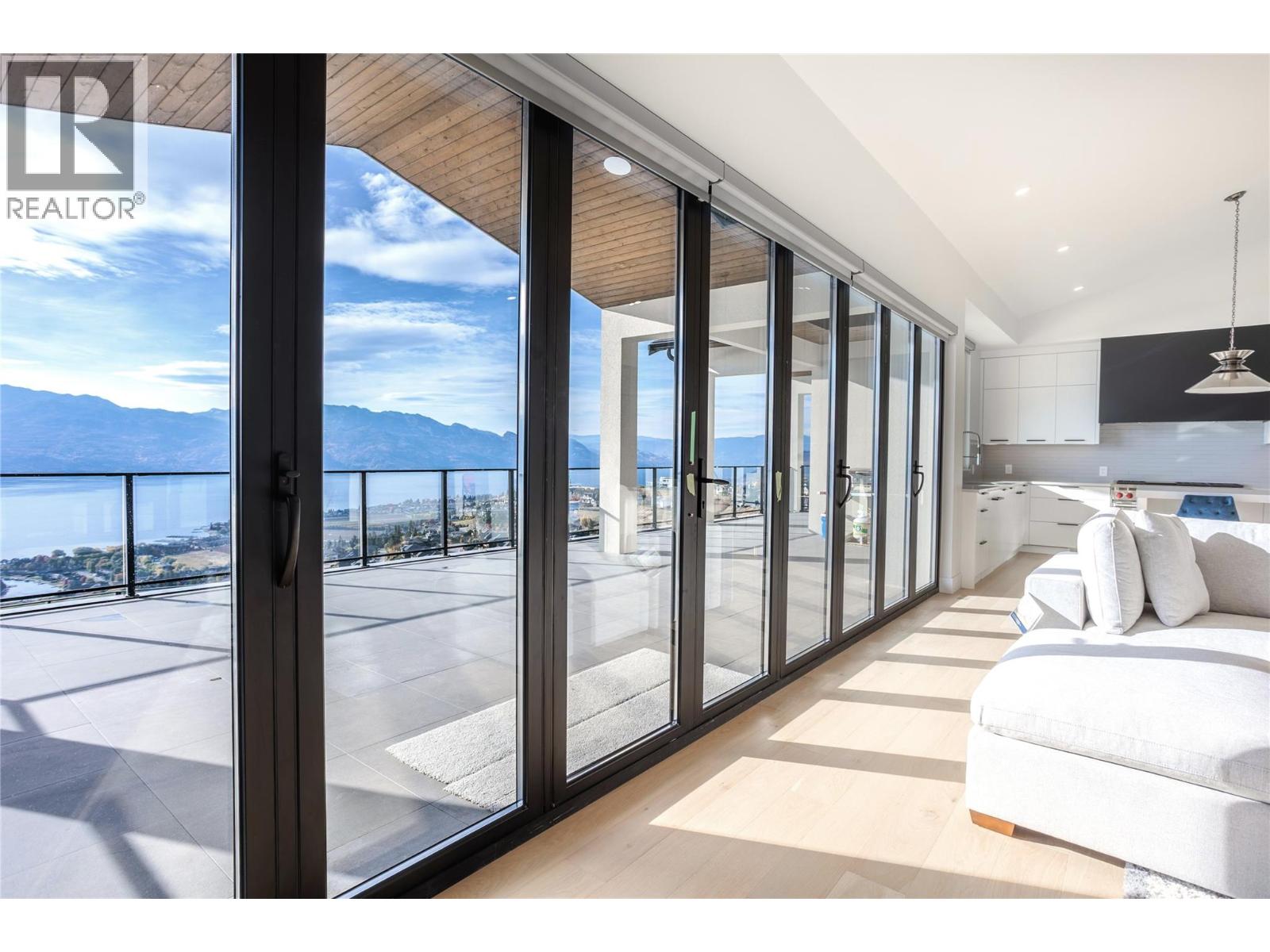 1403 Vineyard Drive West Kelowna Photo 14