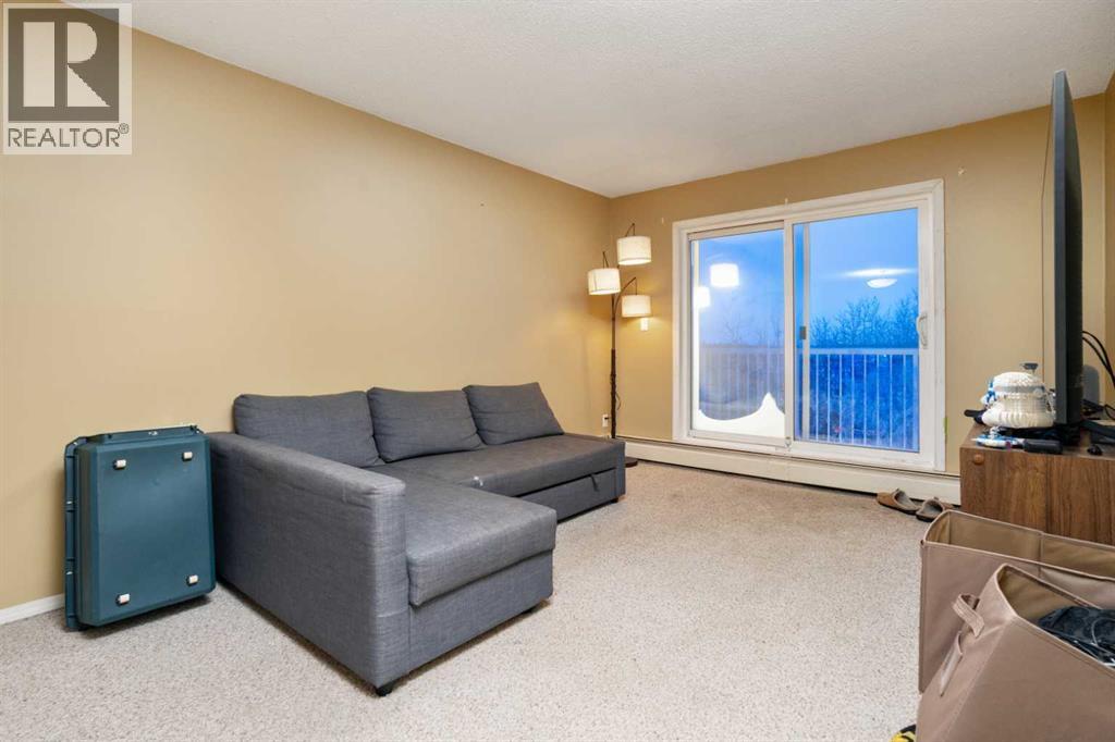 405, 5418 52 Street, Camrose, Alberta  T4V 4A6 - Photo 2 - A2288692