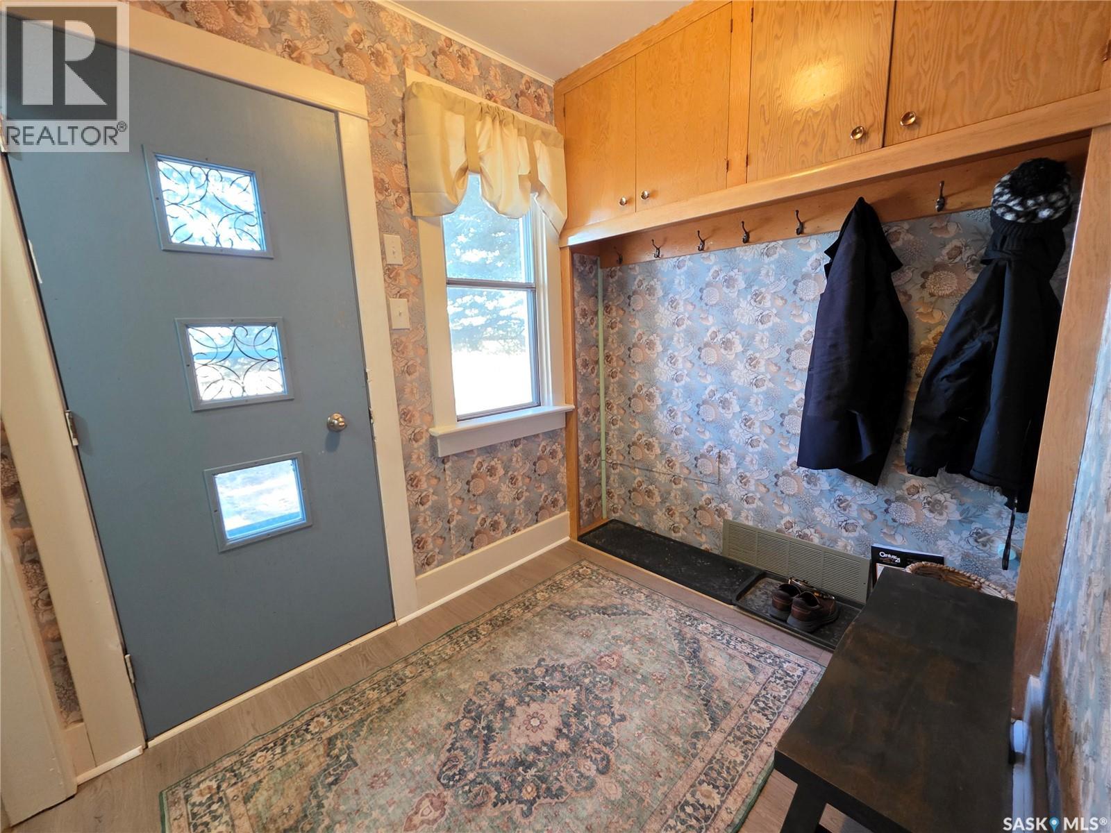 314 Railway Avenue, Neville, Saskatchewan  S0N 1T0 - Photo 2 - SK029129