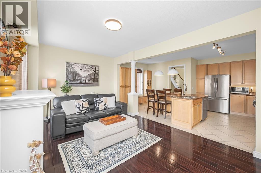 3897 Quiet Creek Drive, Mississauga, Ontario  L5M 8B5 - Photo 11 - 40805658