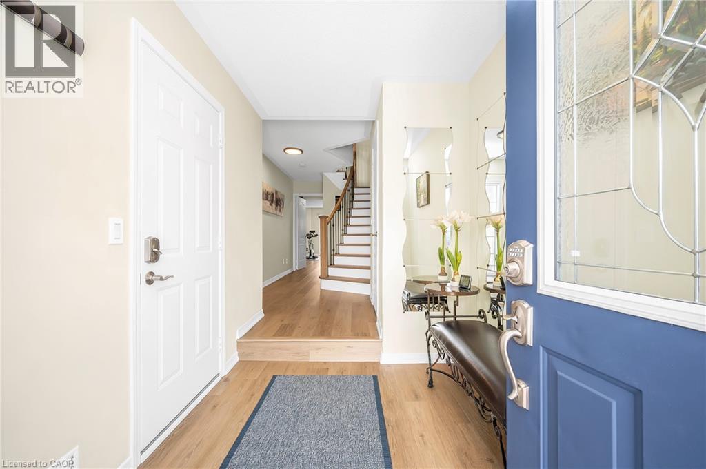 3897 Quiet Creek Drive, Mississauga, Ontario  L5M 8B5 - Photo 2 - 40805658