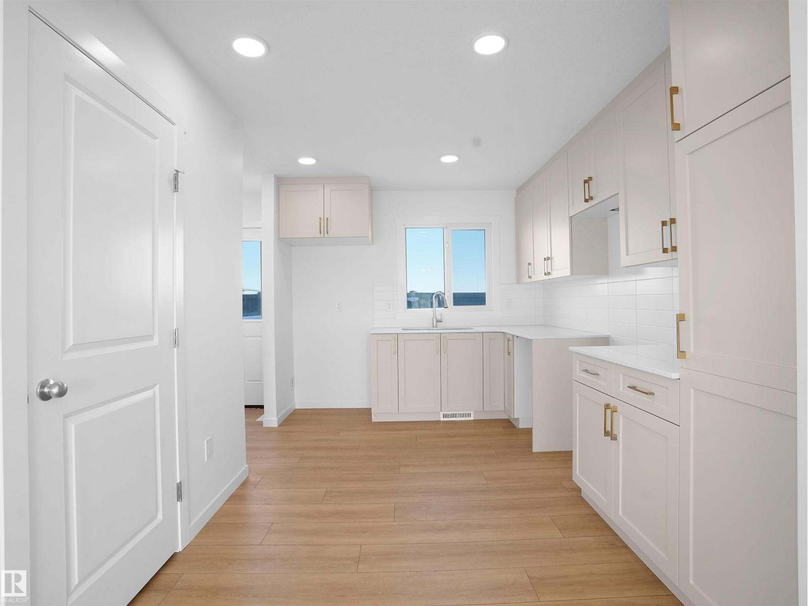 #118 1009 Cy Becker Rd Nw, Edmonton, Alberta T5Y 4B7 - Photo 5 - E4474770