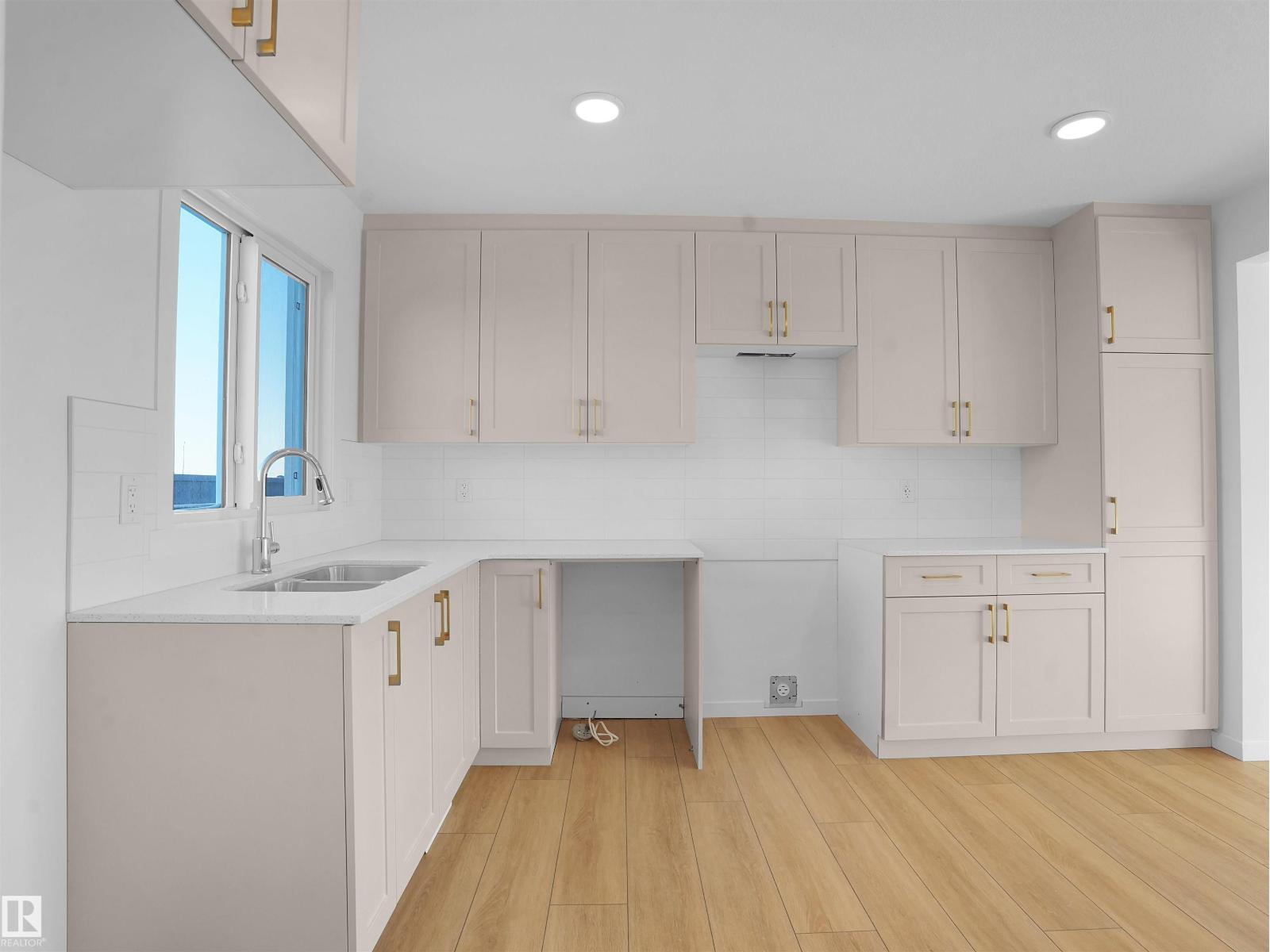 #118 1009 Cy Becker Rd Nw, Edmonton, Alberta T5Y 4B7 - Photo 7 - E4474770