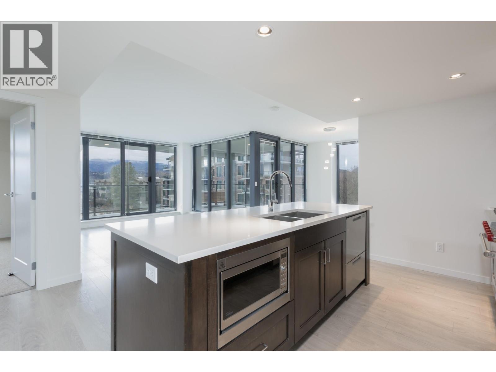 485 Groves Avenue Unit# 406 Kelowna Photo 7