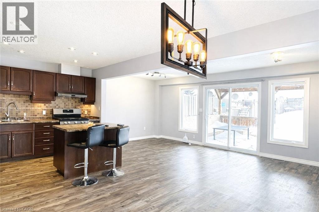 143 Brenneman Drive, Baden, Ontario  N3A 4N1 - Photo 4 - 40806858