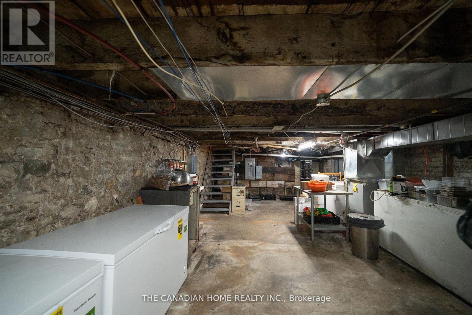 38 Dalhousie Street, Brantford, Ontario  N3T 2J1 - Photo 13 - X12818702