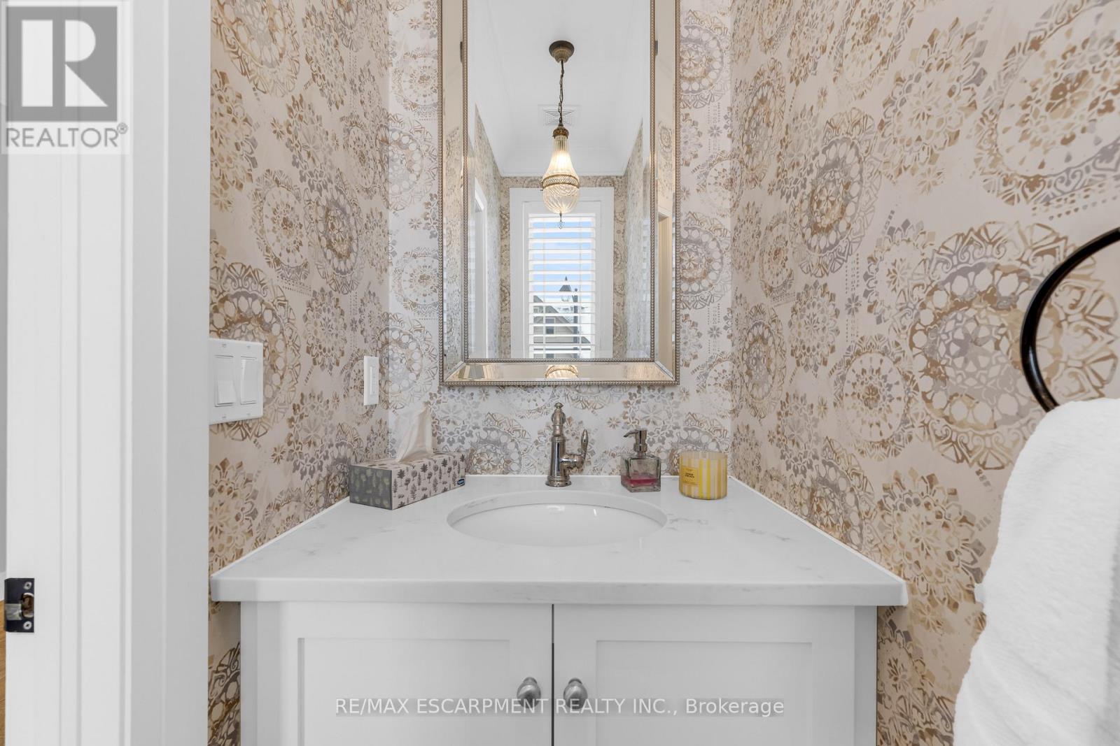 16 - 270 Main Street W, Grimsby, Ontario  L3M 0B3 - Photo 4 - X12818722