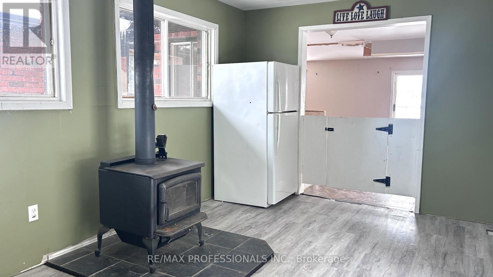 261046 18 Concession, West Grey, Ontario  N4N 3C1 - Photo 11 - X12818772