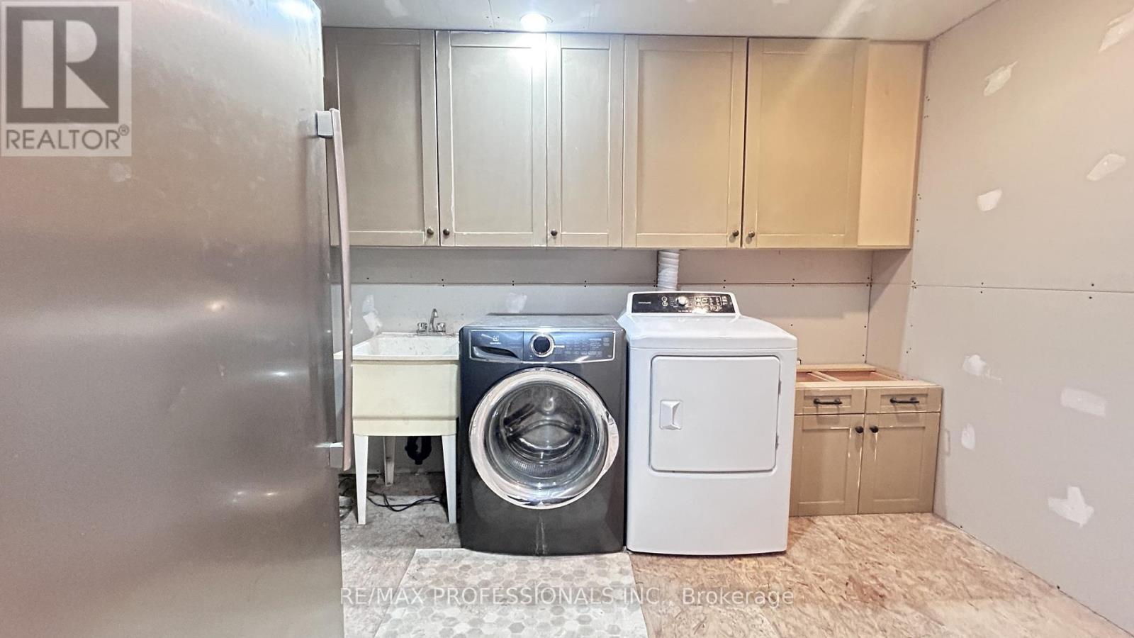 261046 18 Concession, West Grey, Ontario  N4N 3C1 - Photo 21 - X12818772