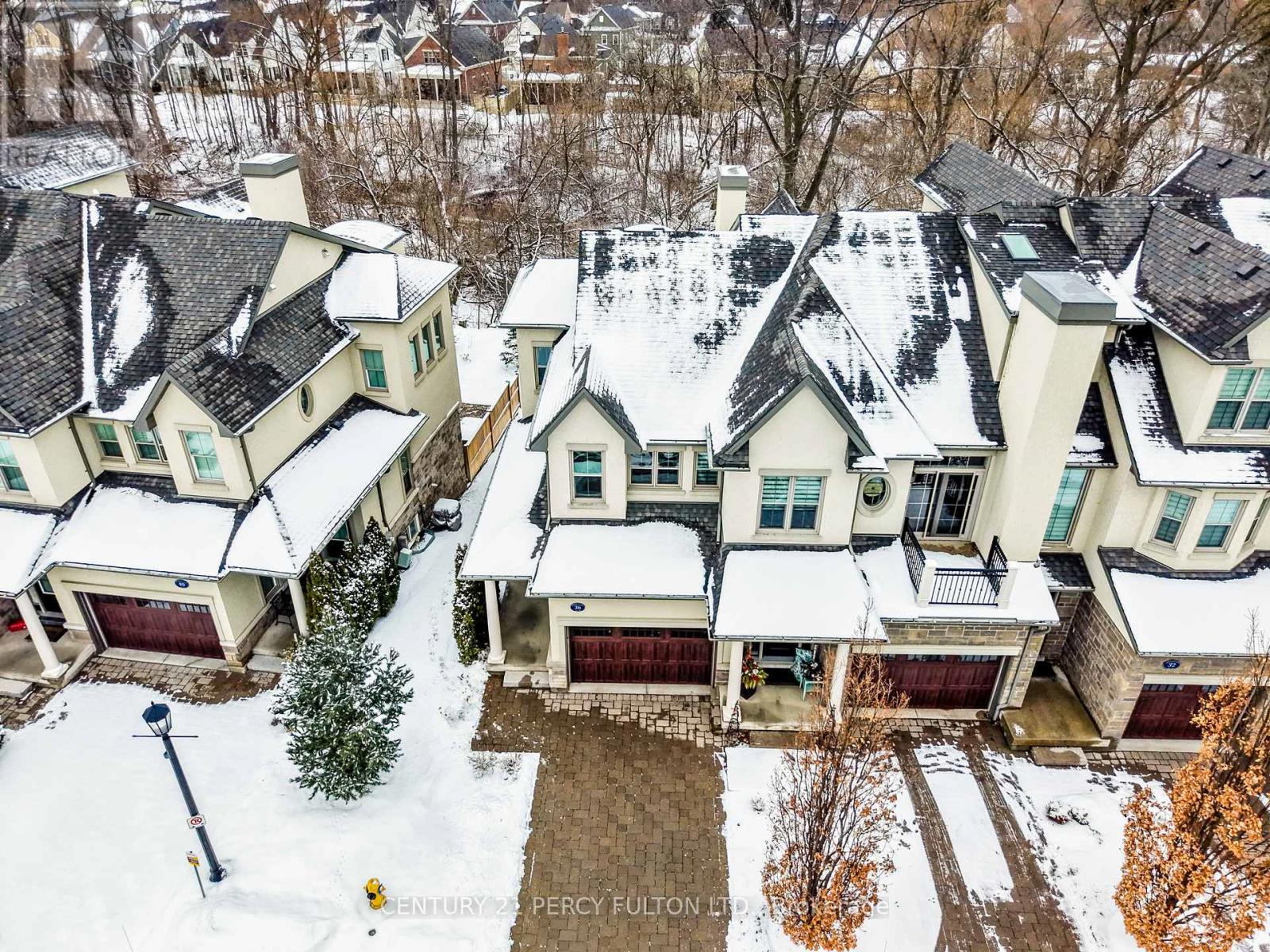 36 Aberdeen Lane S, Niagara-On-The-Lake, Ontario  L0S 1J0 - Photo 3 - X12818774