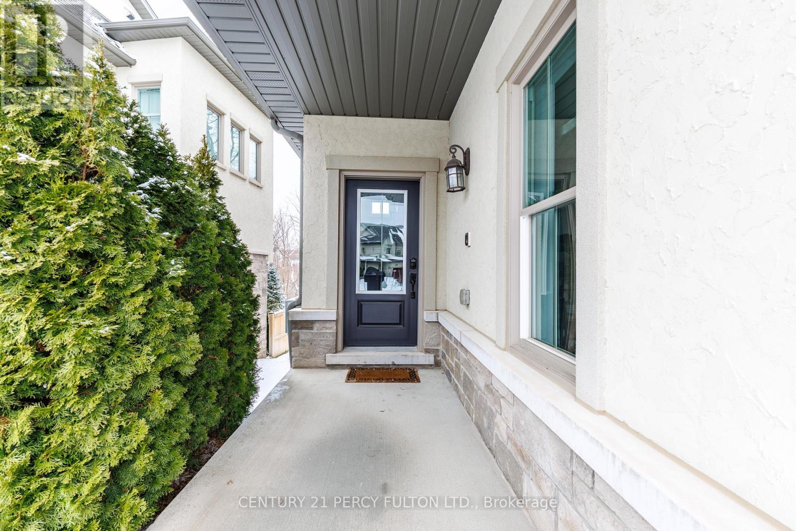 36 Aberdeen Lane S, Niagara-On-The-Lake, Ontario  L0S 1J0 - Photo 6 - X12818774