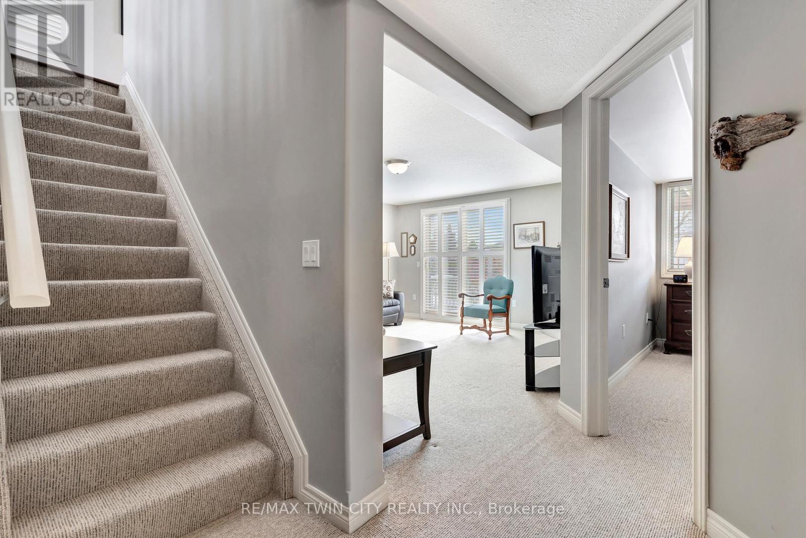 5 - 20 Isherwood Avenue, Cambridge, Ontario  N1R 8P9 - Photo 31 - X12818904