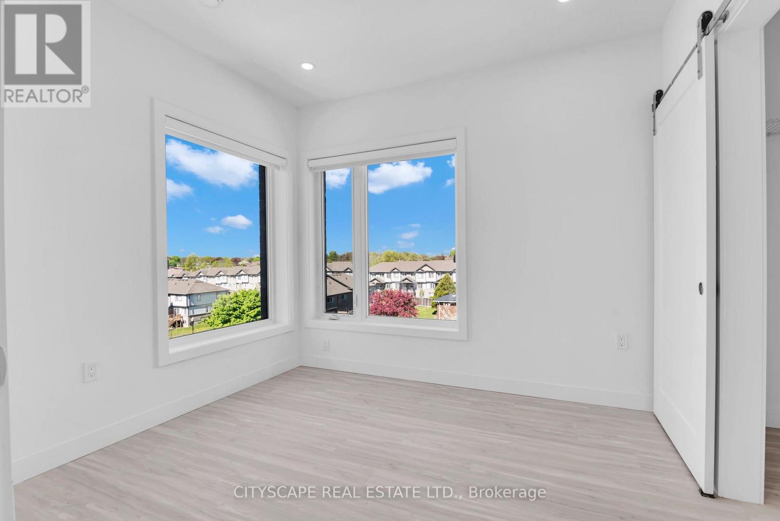 408 - 408 Dundas Street S, Cambridge, Ontario  N1R 0E8 - Photo 11 - X12818956