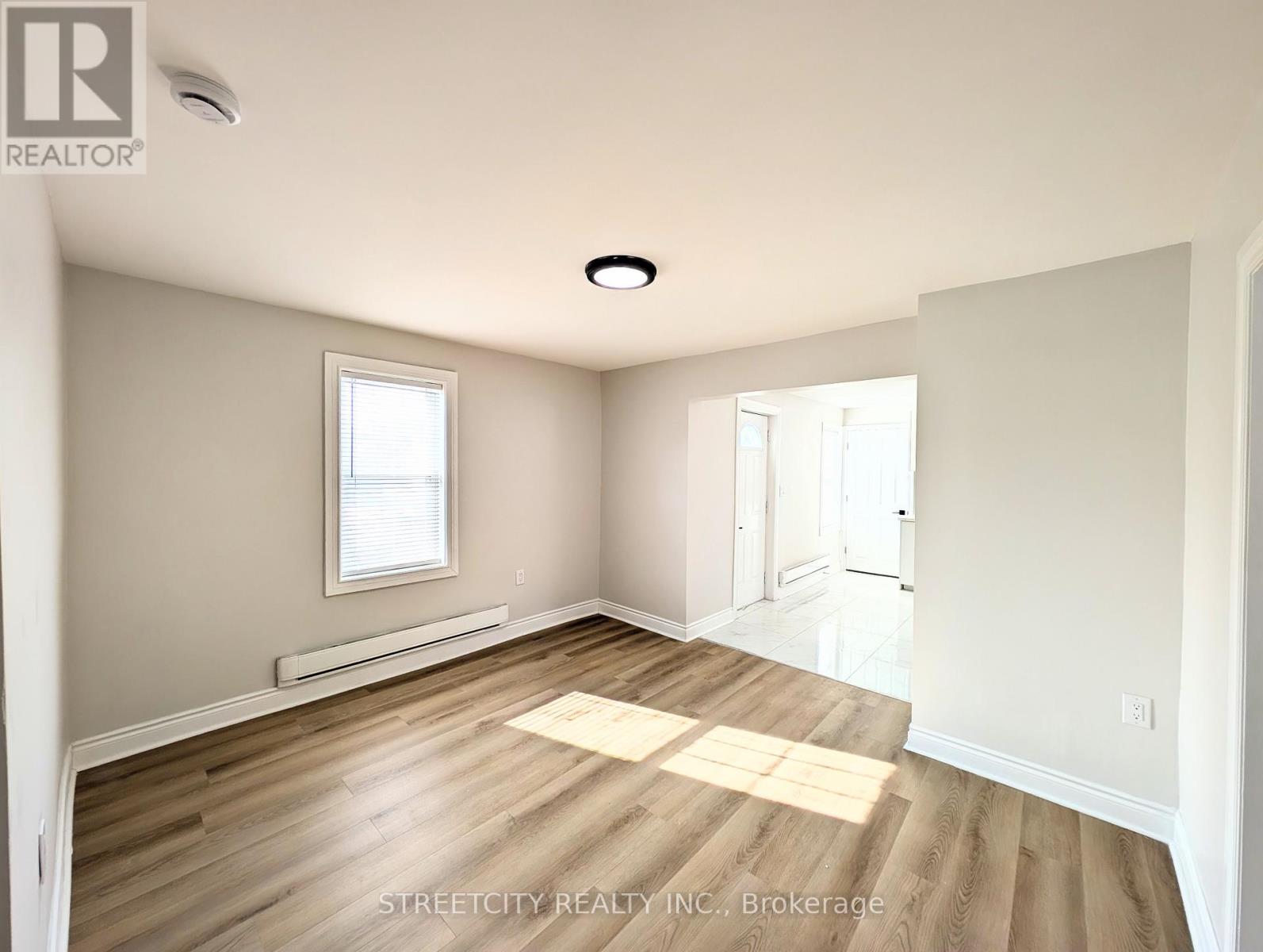 137 Proctor Street, Sarnia, Ontario  N7T 3G1 - Photo 7 - X12697466