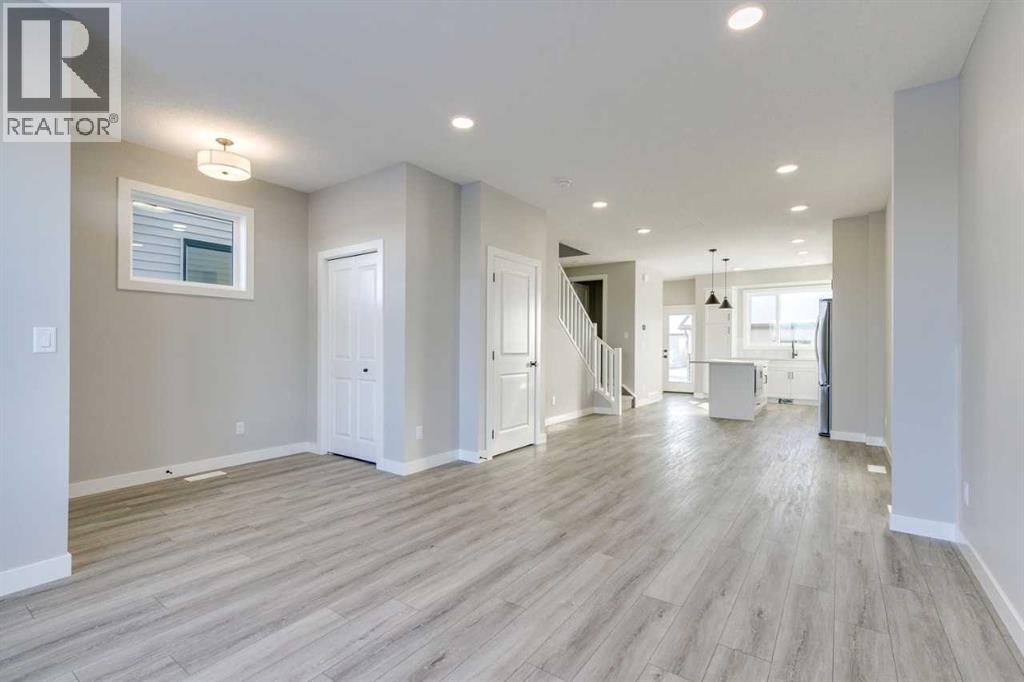 109 Silverton Glen Way Sw, Calgary, Alberta  T2X 5B9 - Photo 6 - A2275682