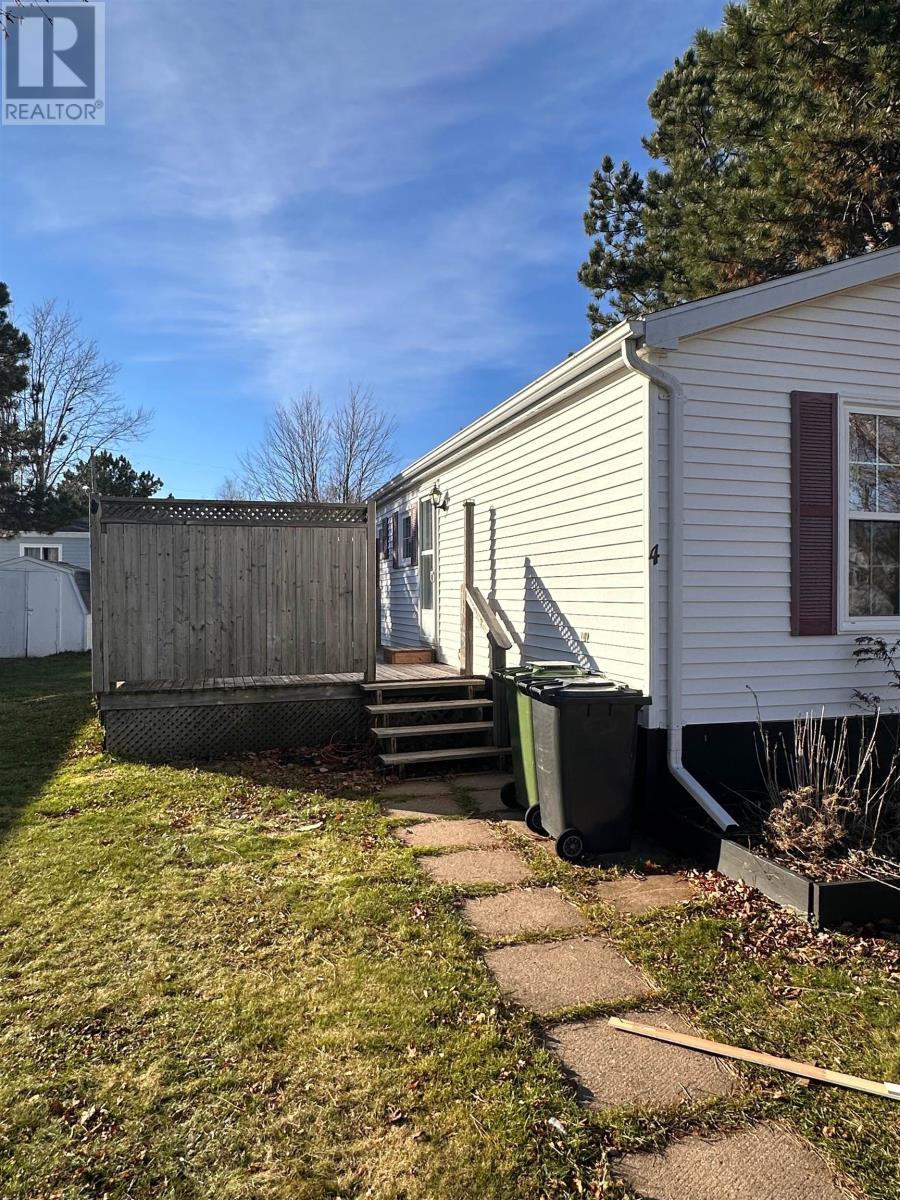 4 Spinnaker Crescent, Charlottetown, Prince Edward Island  C1C 1M5 - Photo 16 - 202601066