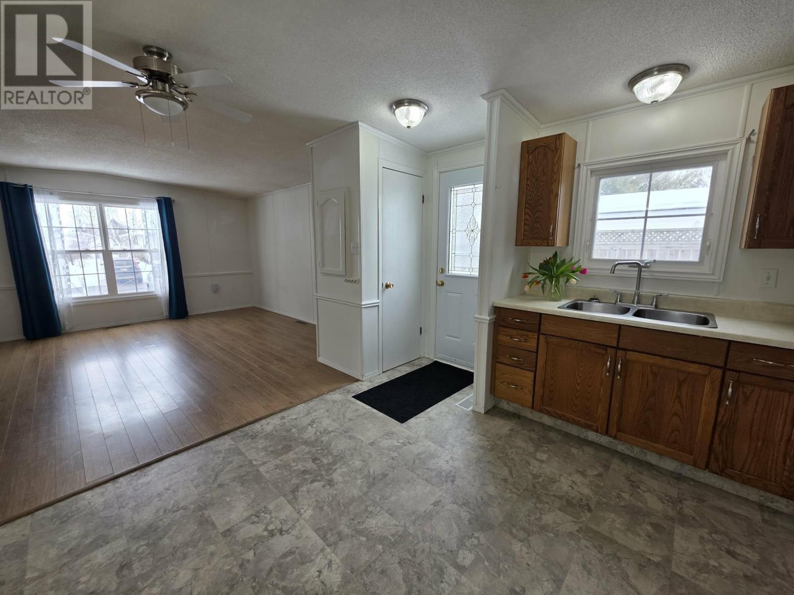 4 Spinnaker Crescent, Charlottetown, Prince Edward Island  C1C 1M5 - Photo 8 - 202601066