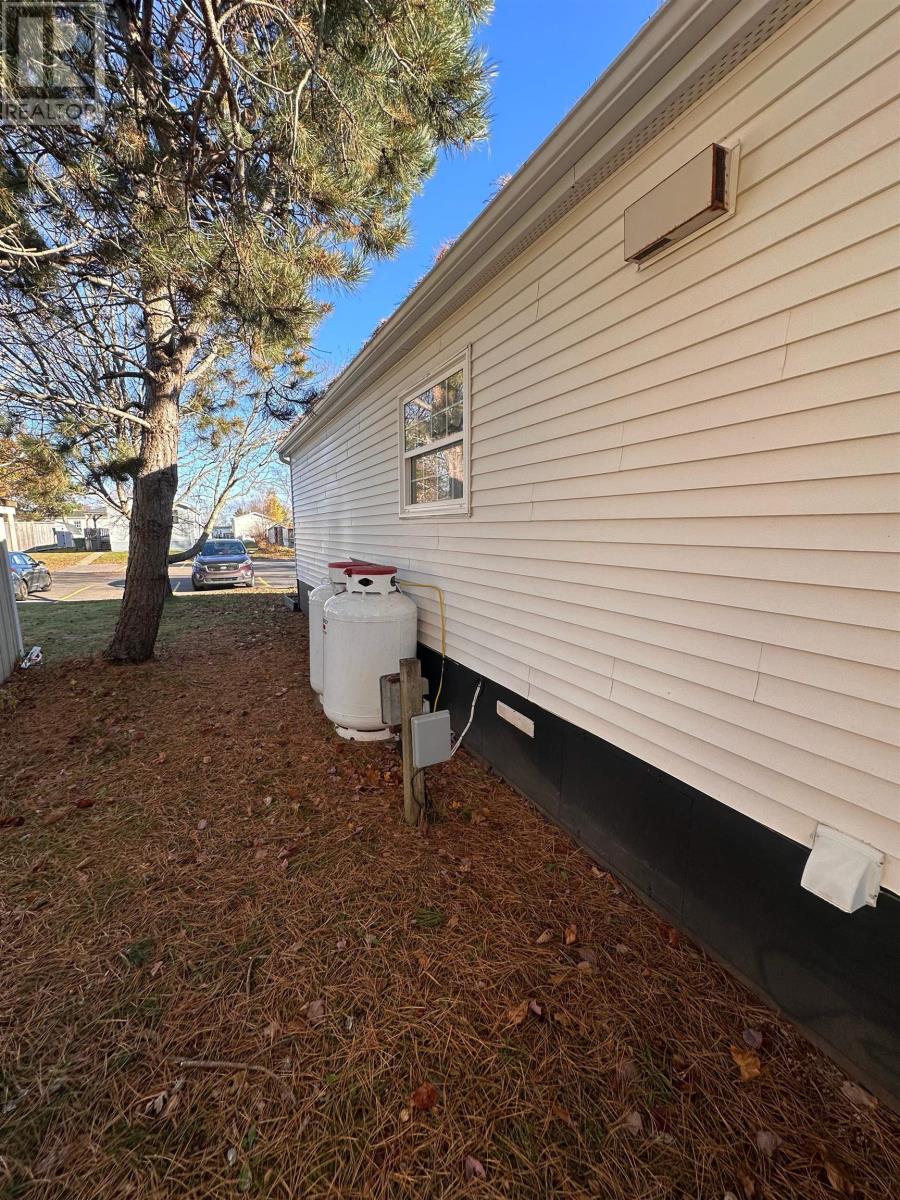 4 Spinnaker Crescent, Charlottetown, Prince Edward Island  C1C 1M5 - Photo 20 - 202601066