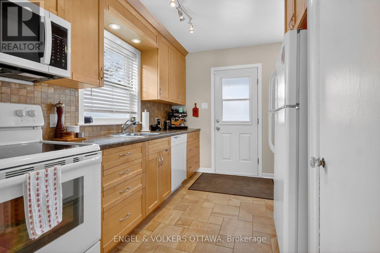 1235 Erie Avenue, Ottawa, Ontario  K1V 6G5 - Photo 19 - X12818988