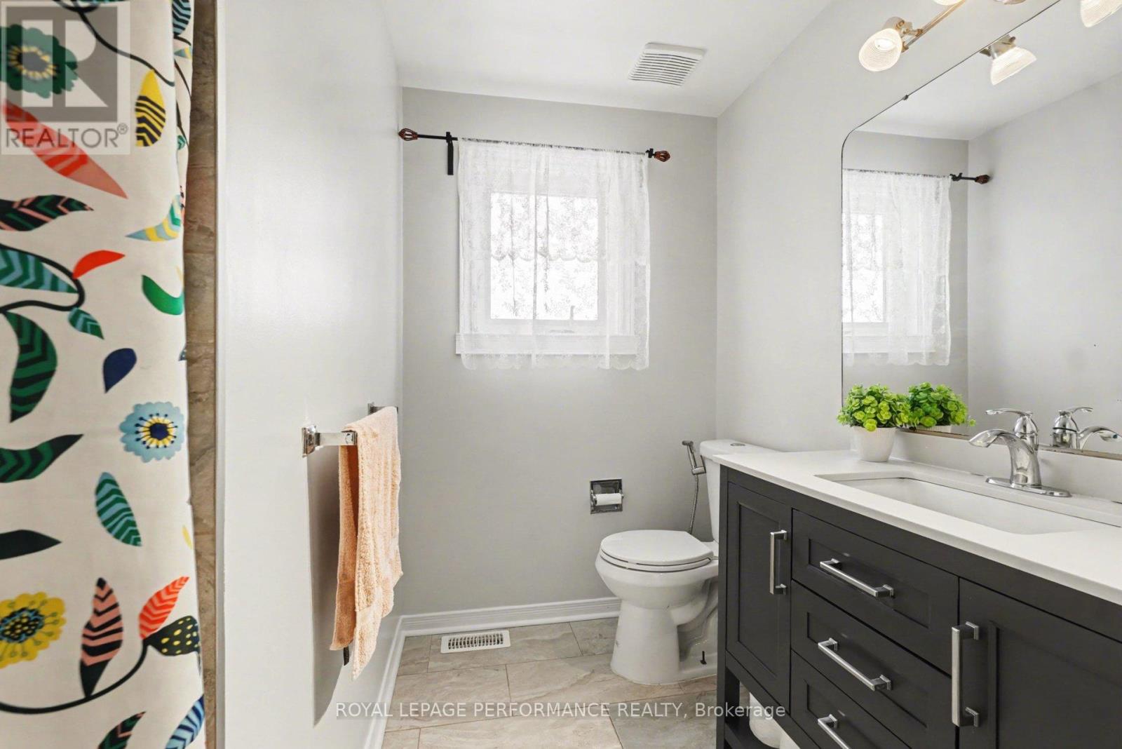 1931 Ashmont Street, Ottawa, Ontario  K1C 7B9 - Photo 27 - X12819002