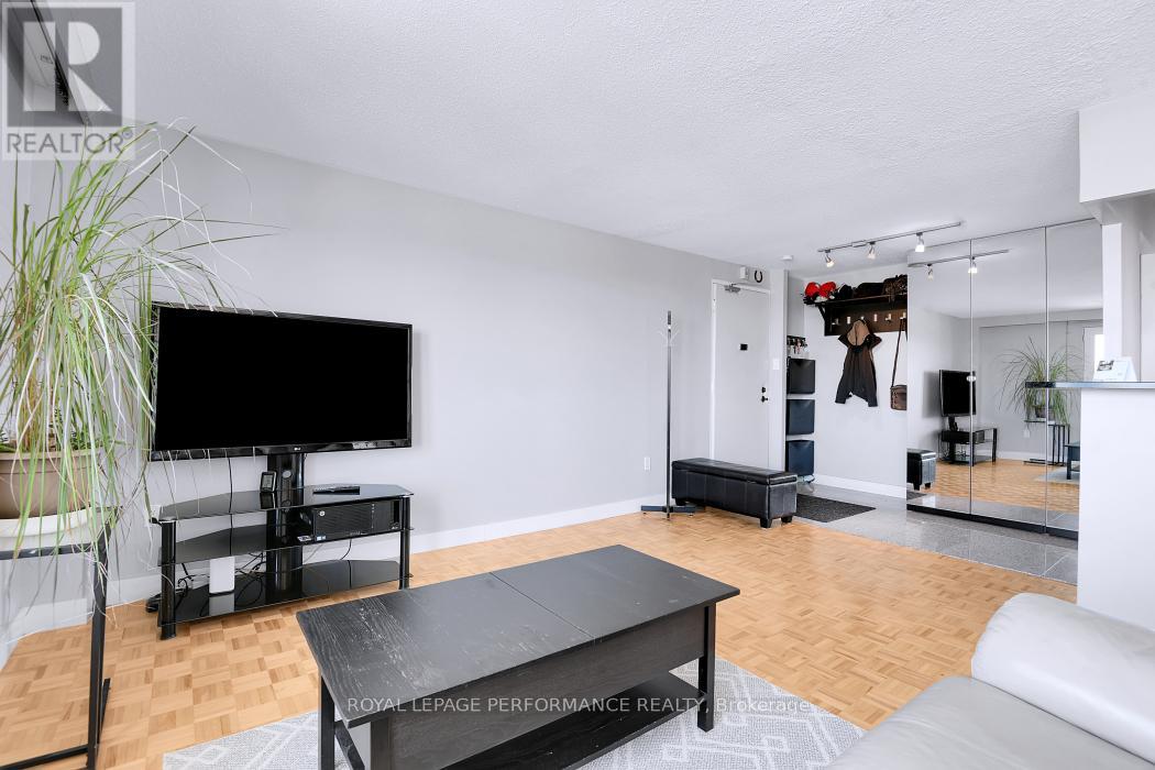 1012 - 20 Chesterton Drive, Ottawa, Ontario  K2E 6Z7 - Photo 12 - X12819106
