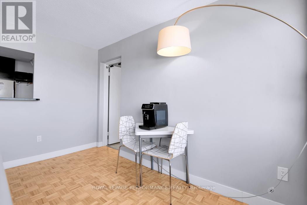 1012 - 20 Chesterton Drive, Ottawa, Ontario  K2E 6Z7 - Photo 14 - X12819106