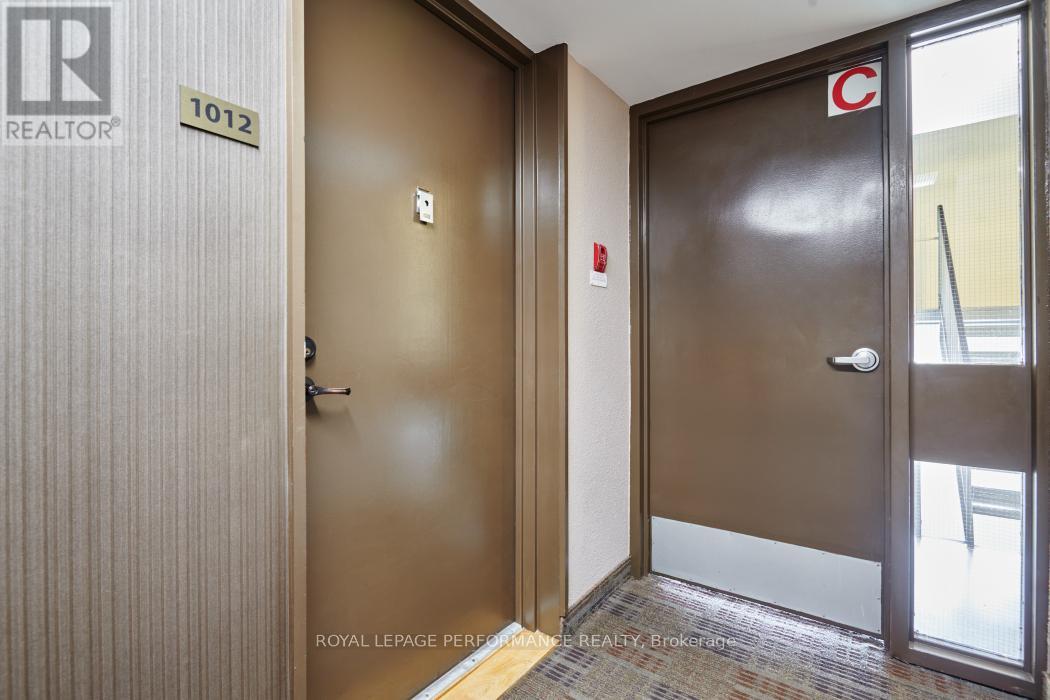 1012 - 20 Chesterton Drive, Ottawa, Ontario  K2E 6Z7 - Photo 6 - X12819106