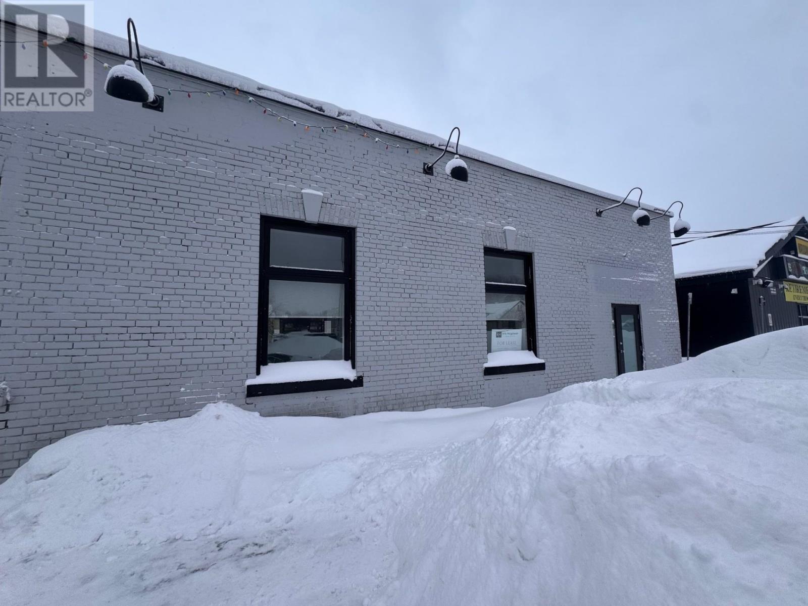 C 271 Bay St, Thunder Bay, Ontario  P7B 1R6 - Photo 2 - TB2600297
