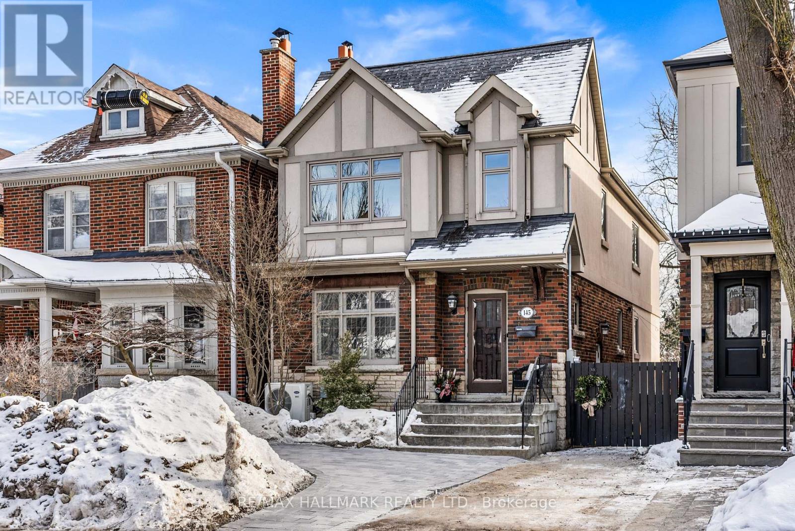 145 WANLESS AVENUE, Toronto, Ontario