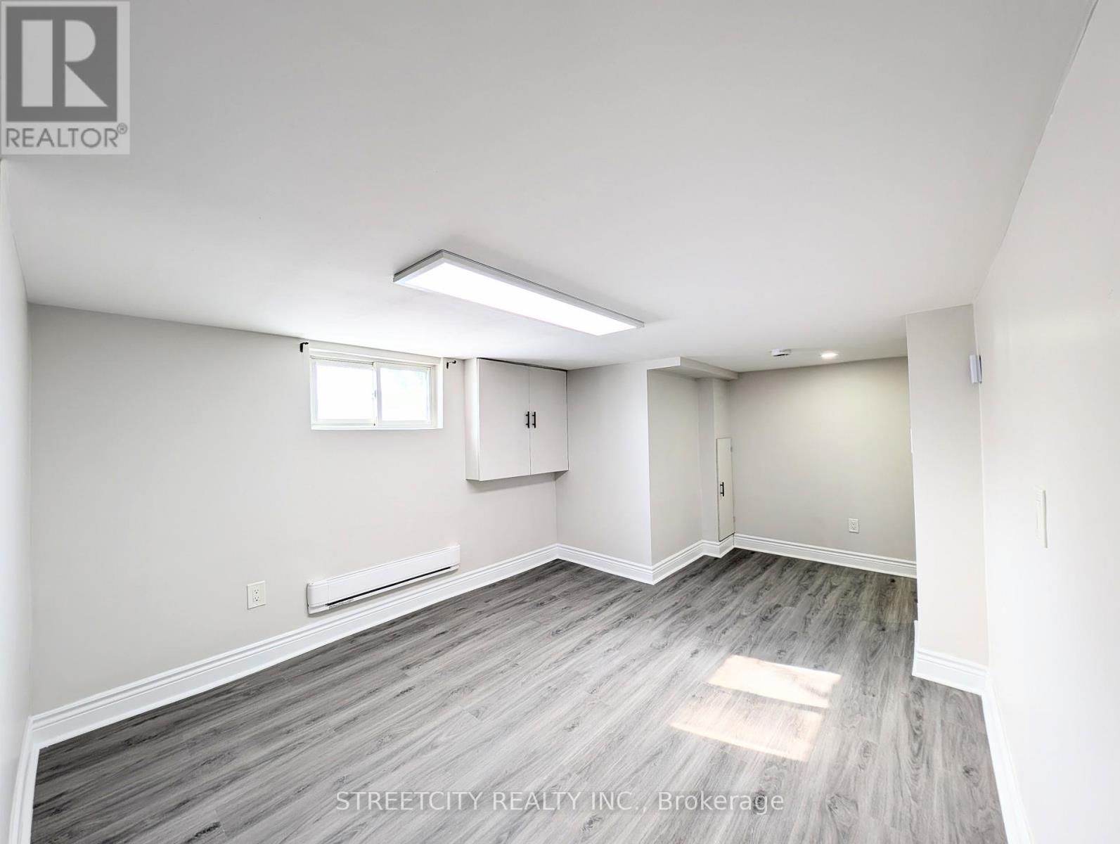 137 Proctor Street, Sarnia, Ontario  N7T 3G1 - Photo 23 - X12697466