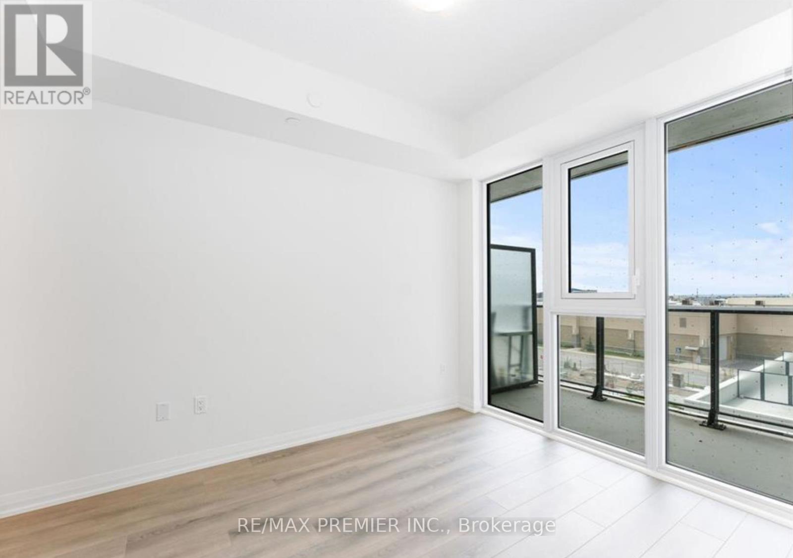 308 - 9000 Jane Street, Vaughan, Ontario  L4K 0M6 - Photo 9 - N12815606