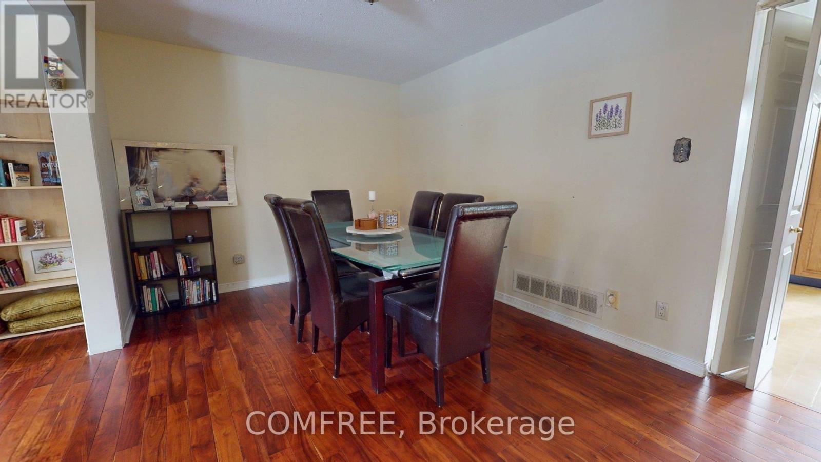 22 Arbordale Crescent, Ottawa, Ontario  K2G 5C6 - Photo 4 - X12799886