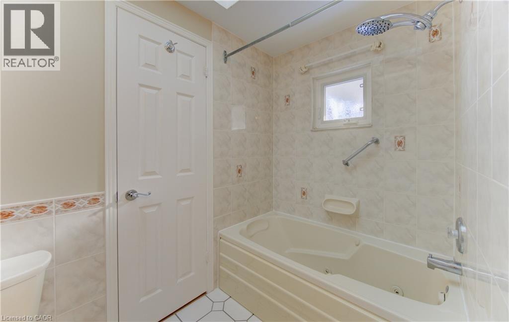 21 Sandcliffe Place, Waterloo, Ontario  N2T 1A8 - Photo 35 - 40801904
