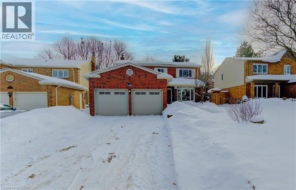 21 SANDCLIFFE Place, Waterloo, Ontario