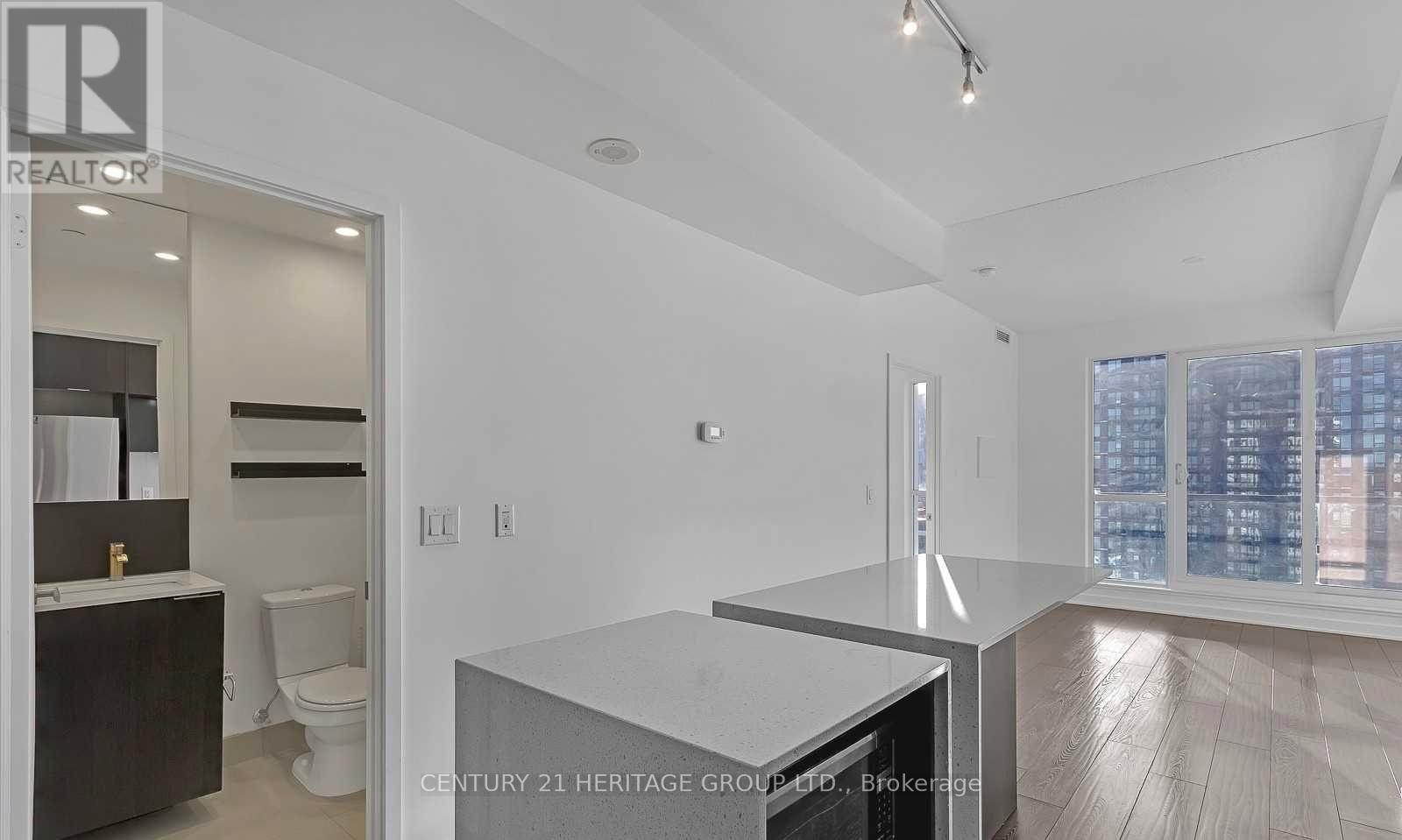 2107 - 170 Sumach Street, Toronto, Ontario  M5A 3K2 - Photo 11 - C12818998
