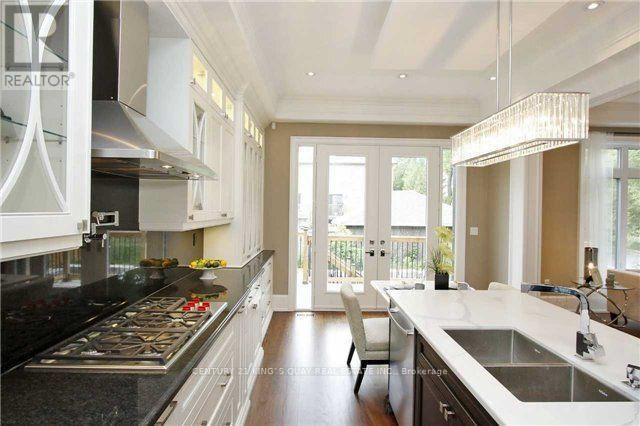 112 Alfred Avenue, Toronto, Ontario  M2N 3H7 - Photo 6 - C12819008