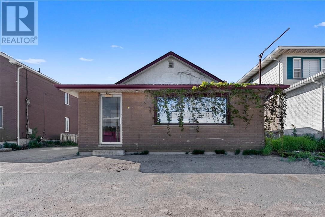 973 Lorne Street, Sudbury, Ontario  P3C 4S1 - Photo 1 - 2126565