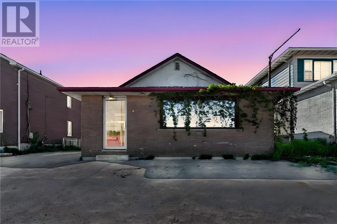 973 Lorne Street, Sudbury, Ontario  P3C 4S1 - Photo 2 - 2126565