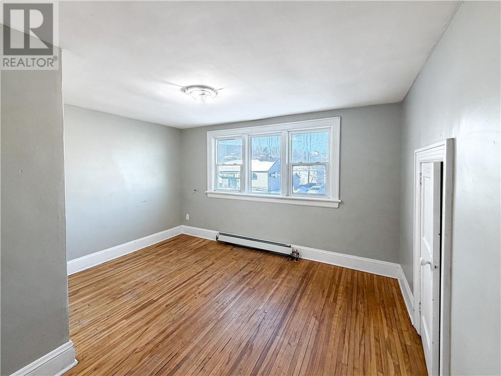 403 Lloyd Street, Sudbury, Ontario  P3B 1P4 - Photo 3 - 2126564