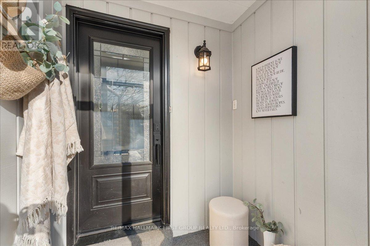 1793 Walnut Lane, Pickering, Ontario  L1V 2X5 - Photo 2 - E12819036