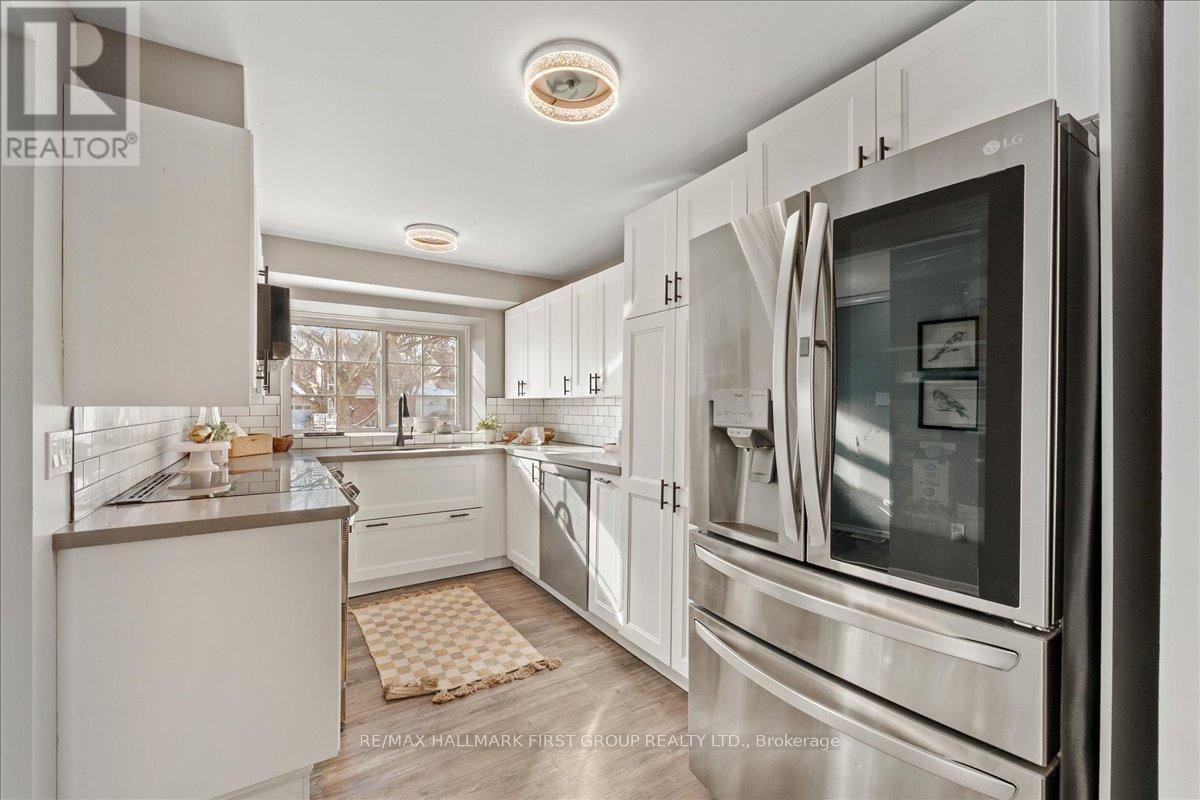 1793 Walnut Lane, Pickering, Ontario  L1V 2X5 - Photo 3 - E12819036