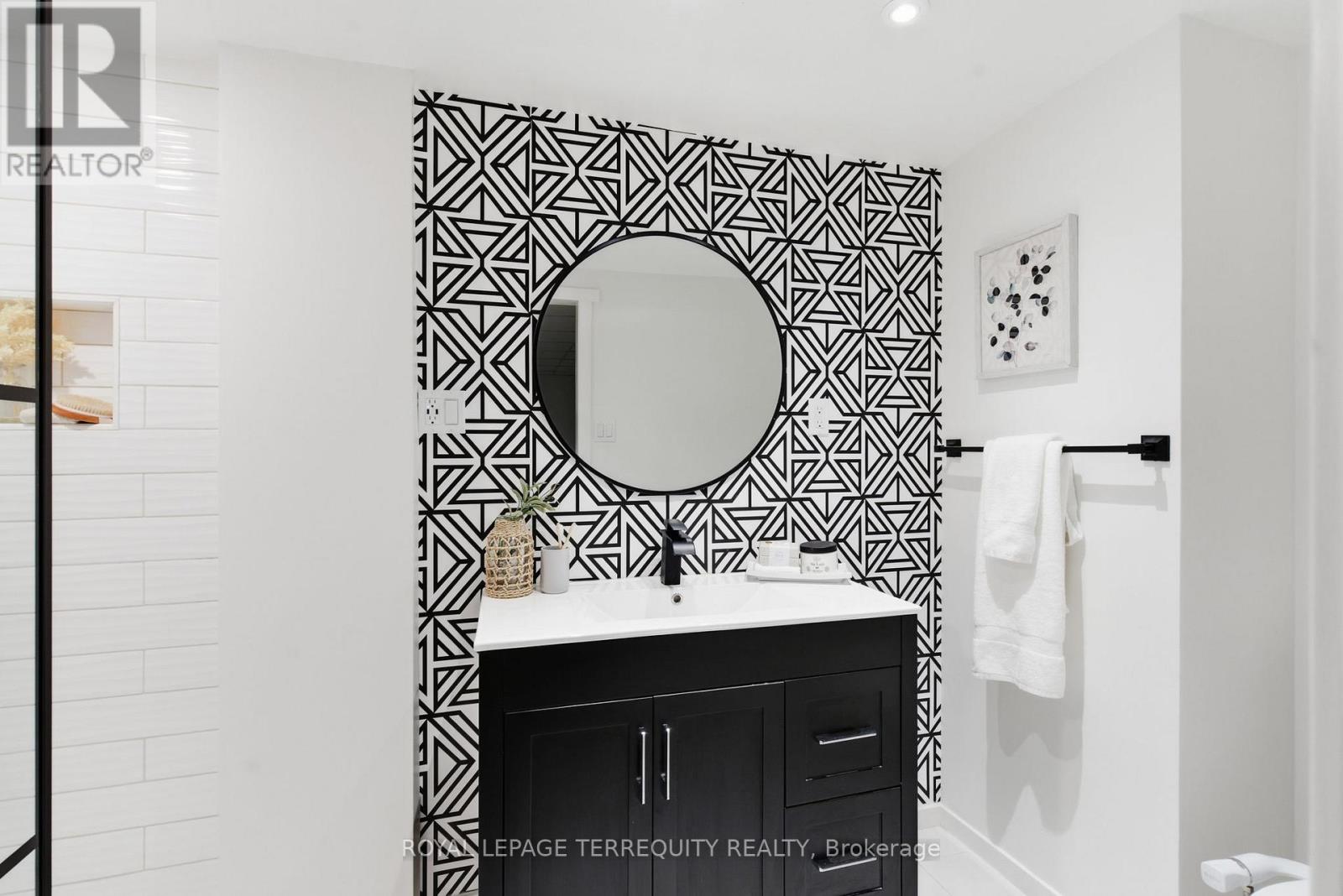 94 Intrepid Drive, Whitby, Ontario  L1N 8S1 - Photo 38 - E12819050