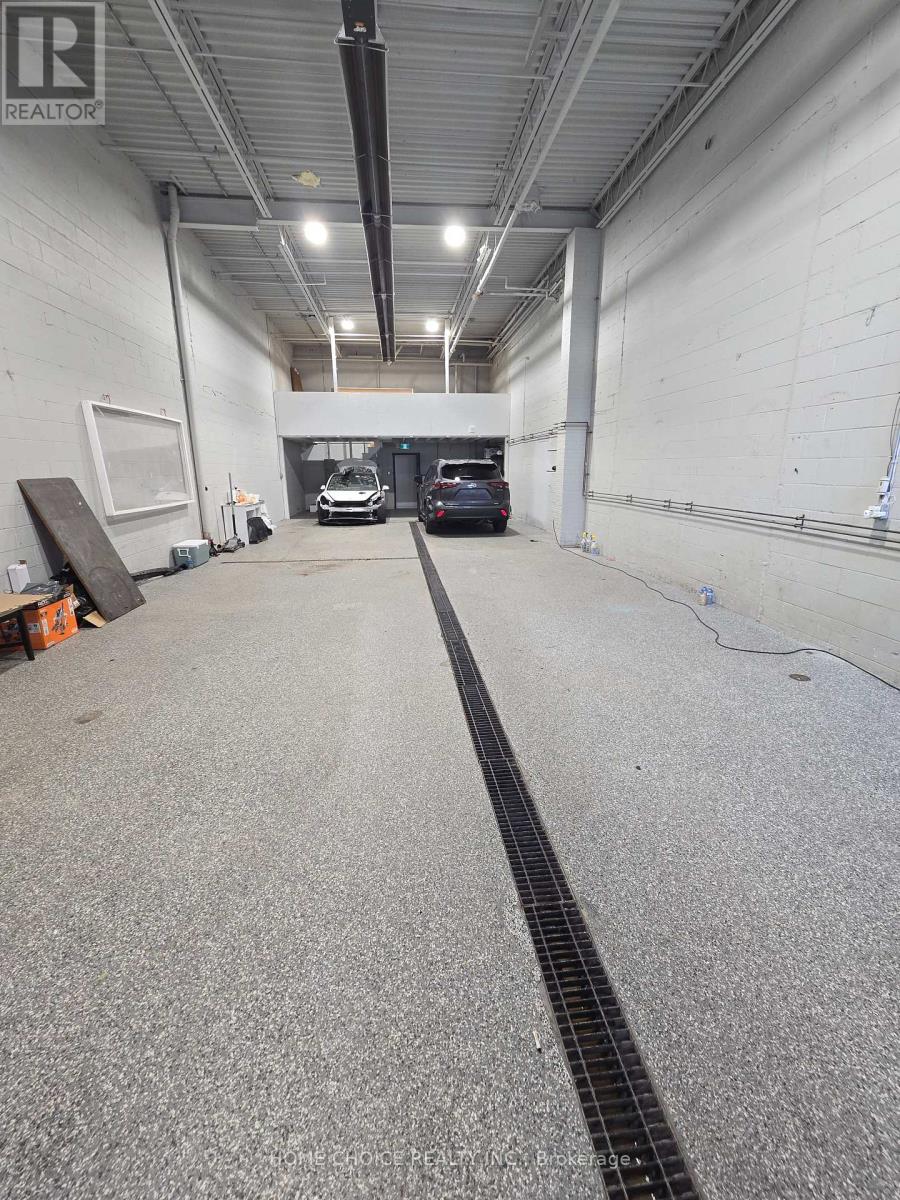 2 - 33 Peelar Road, Vaughan, Ontario  L4K 1A3 - Photo 4 - N12818994