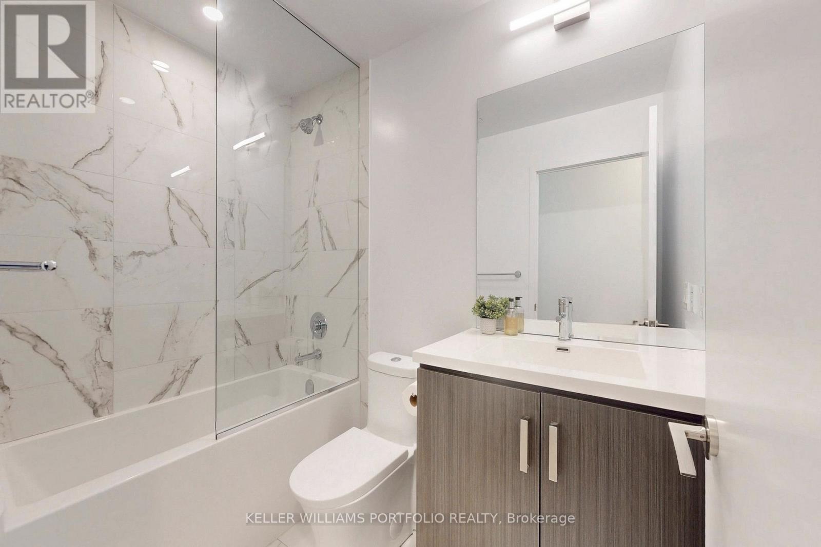 920 - 38 Honeycrisp Crescent, Vaughan, Ontario  L4K 0M8 - Photo 20 - N12819070