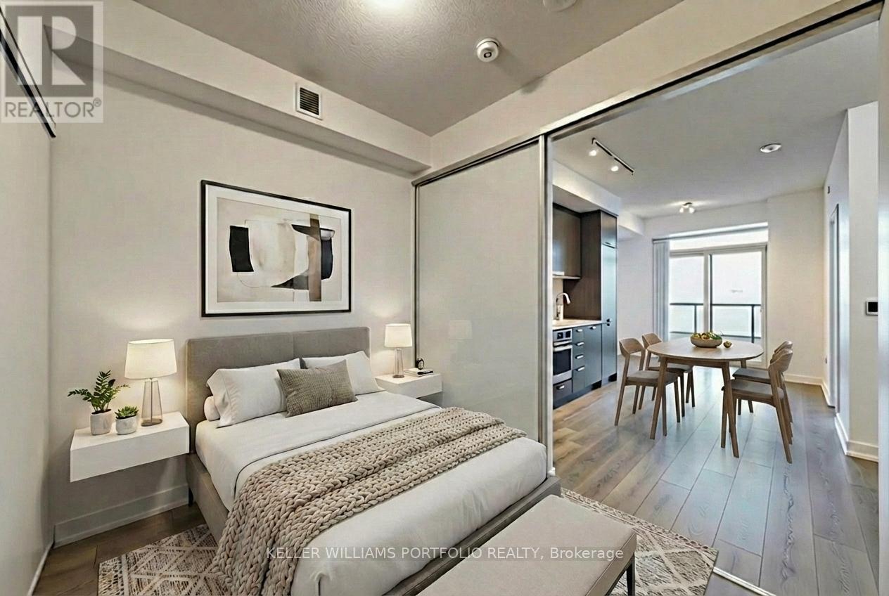 920 - 38 Honeycrisp Crescent, Vaughan, Ontario  L4K 0M8 - Photo 8 - N12819070