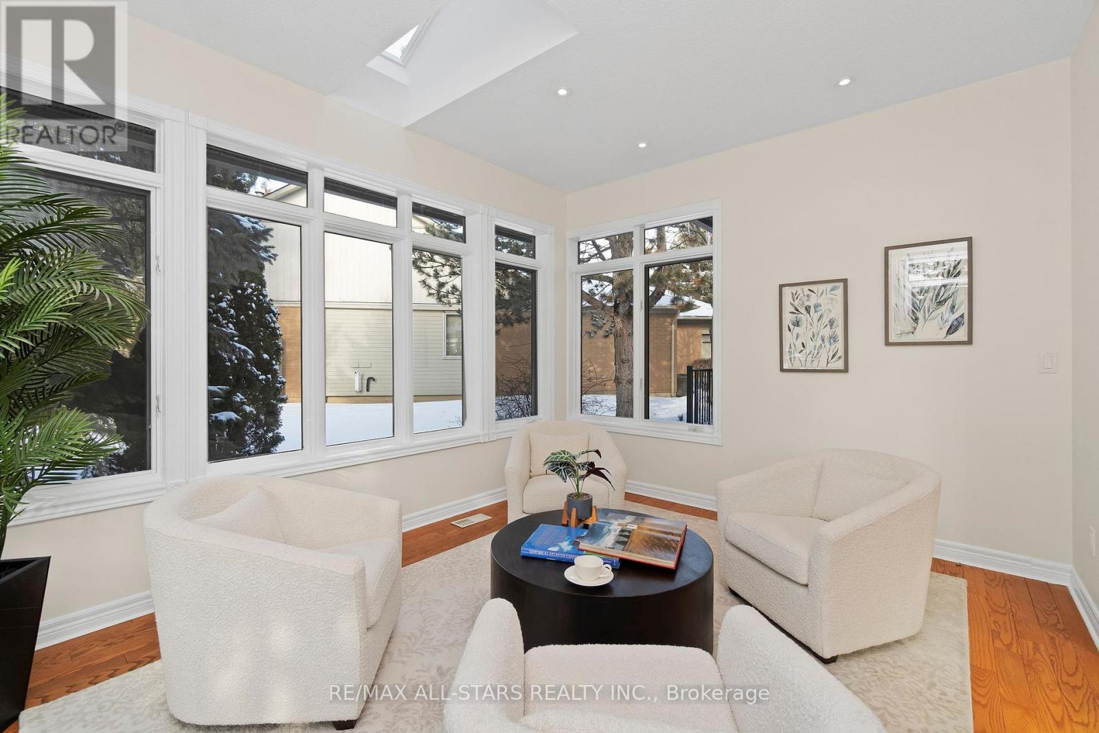 18 Pinehurst Club Way, Markham, Ontario  L6E 1B5 - Photo 11 - N12819108