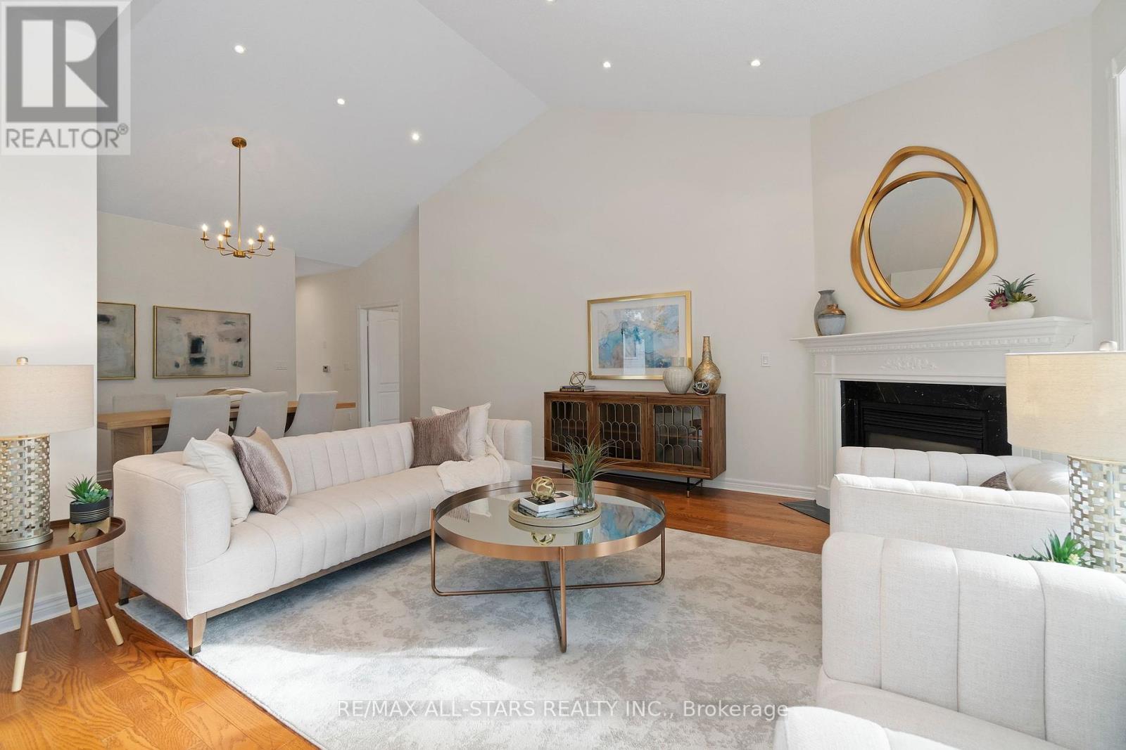 18 Pinehurst Club Way, Markham, Ontario  L6E 1B5 - Photo 17 - N12819108